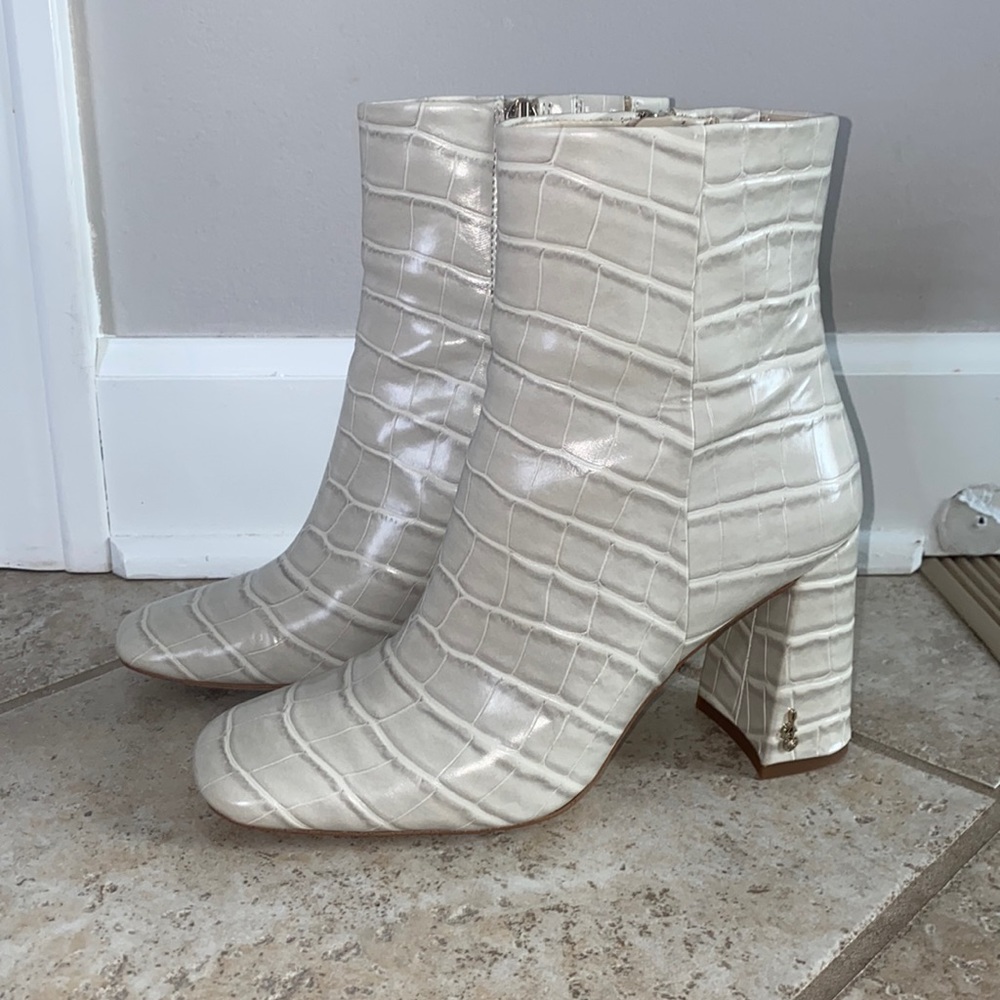 Sam Edelman white boots